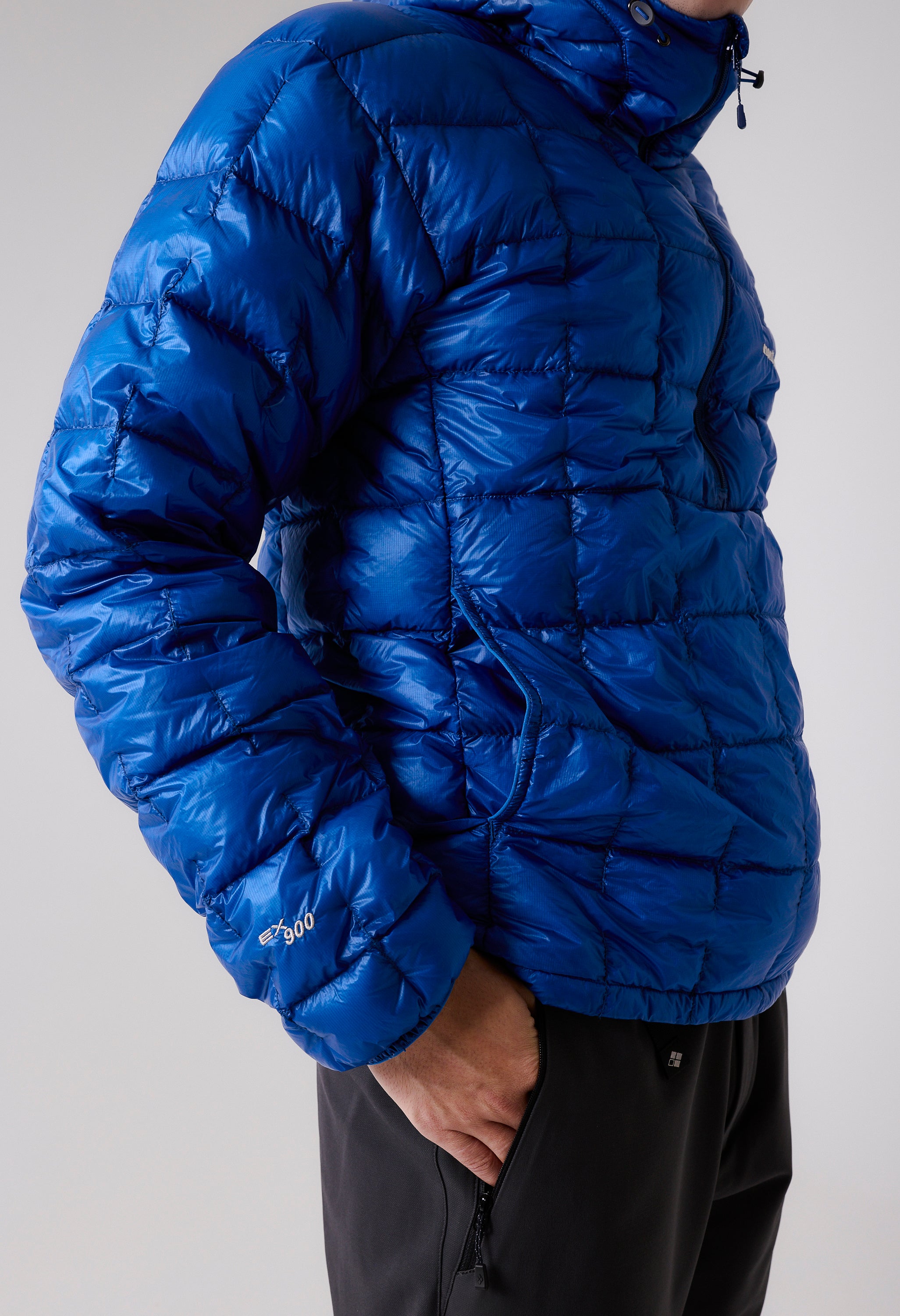 【希少レア】mont-bell エクセロフト puffer パーカー 青 EX Light Down Anorak (Primary Blue) – Montbell UK