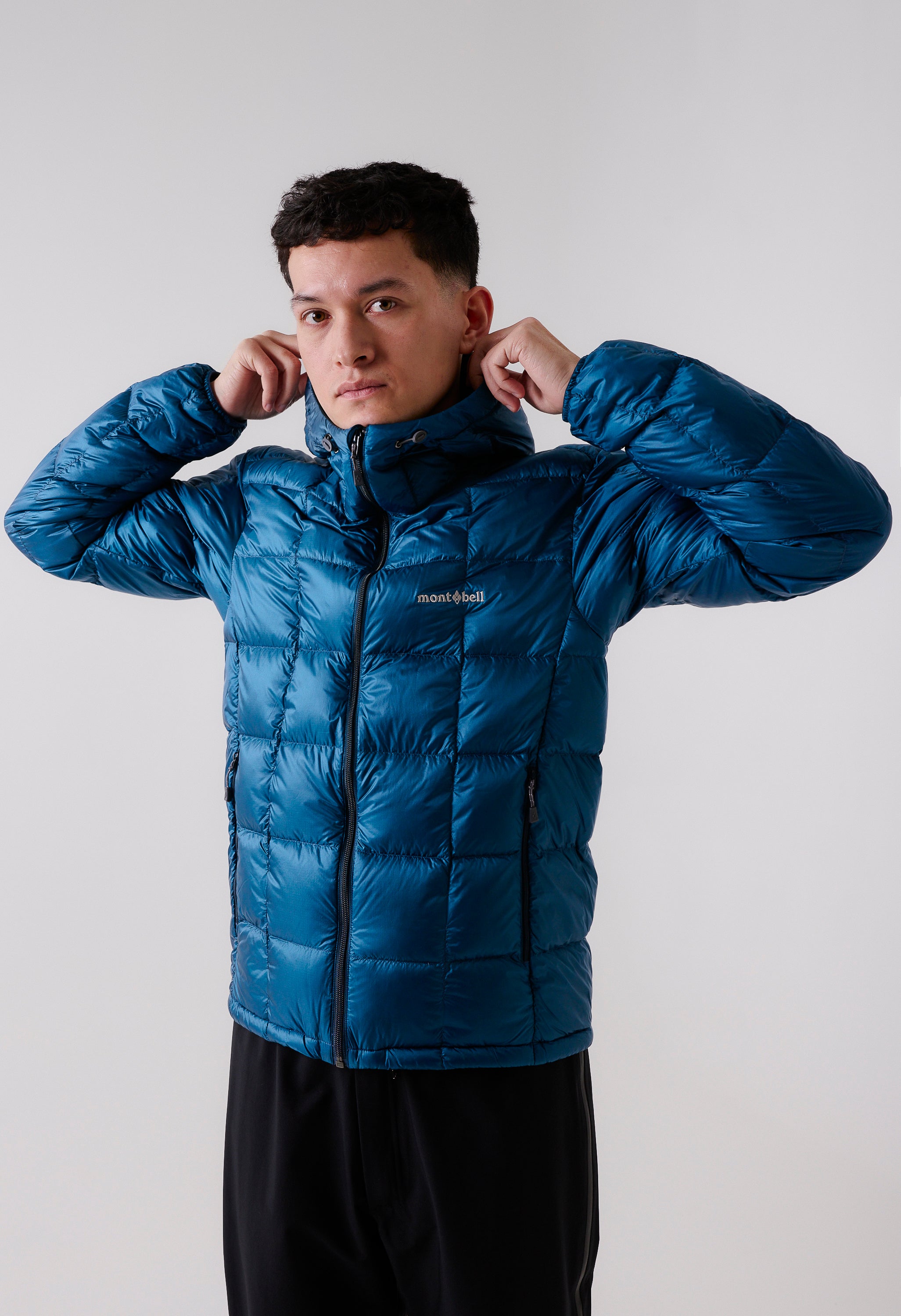 mont-bell 1101317 U.L. Down Jacket Lブルー 1101673_bl.webp